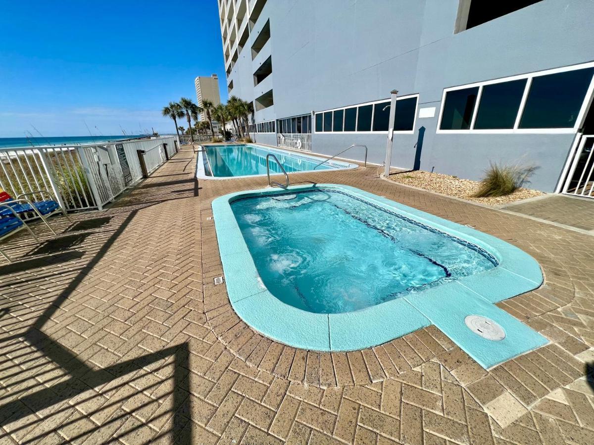 Ocean Reef Beach Resort! Beach Front! Free Seasonal Beach Chairs! By Dolce Vita Getaways Pcb Panama City Beach Bagian luar foto